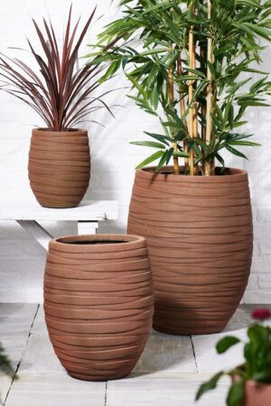DECORATIVE PLANTER POT (INTERIOR + EXTERIOR)